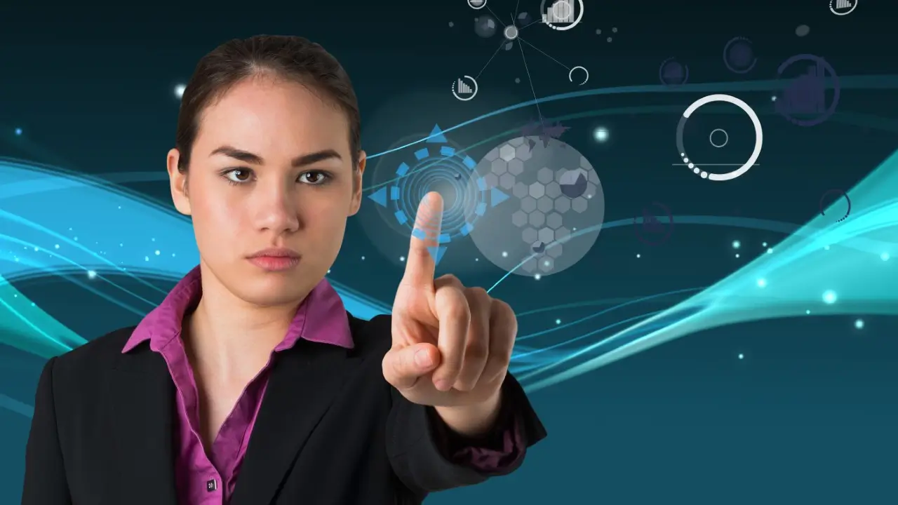 Mulher contemplando holograma de cérebro digital futurista, simbolizando a conexão entre mente, tecnologia e espiritualidade, com luzes etéreas e circuitos IA e consciência